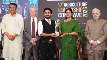 चंद्रपुर के अक्षय खोब्रागडे को राष्ट्रीय स्तर पर मिला Outstanding Professional Award 2026