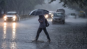 Weather Update: देशभर में मानसून का जोर, 3 अगस्त तक कई राज्यों में भारी बारिश का अलर्ट, आंधी-बिजली को लेकर भी चेतावनी