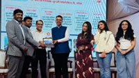 Maharashtra News: सीएम देवेंद्र फडणवीस ने किया ध्रुव एग्रीटेक्नोलॉजीज के संस्थापकों का सम्मान, किसानों के लिए नवाचार को मिली नई पहचान!