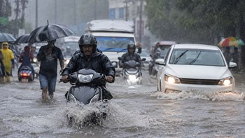 बिहार, यूपी समेत 25 से अधिक राज्यों में मानसून का कहर, IMD ने तेज बारिश होने की चेतावनी की जारी..